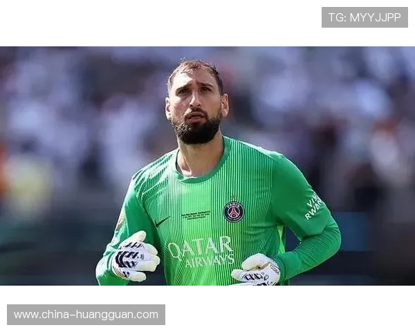 曼联门将多纳鲁马屡献神扑，当选全场最佳